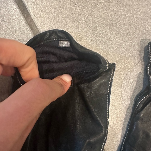 Sandro Paris supple black leather gloves size 2 - Picture 2 of 3